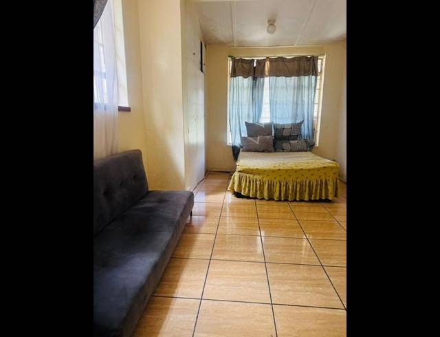 4 BEDROOM HOUSE FOR SALE IN KENSINGTON